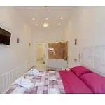 Residenza Marvin De Curtis Διαμέρισμα *