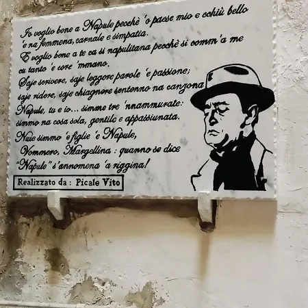 Residenza Marvin De Curtis * Nápoles