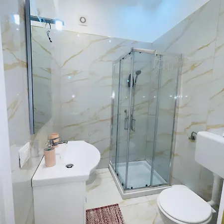 Residenza Marvin De Curtis *