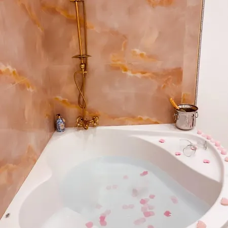 Residenza Marvin De Curtis *